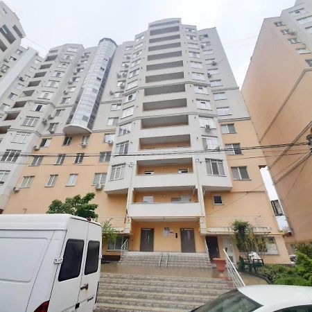 Bright Central Apartment Chişinău Esterno foto