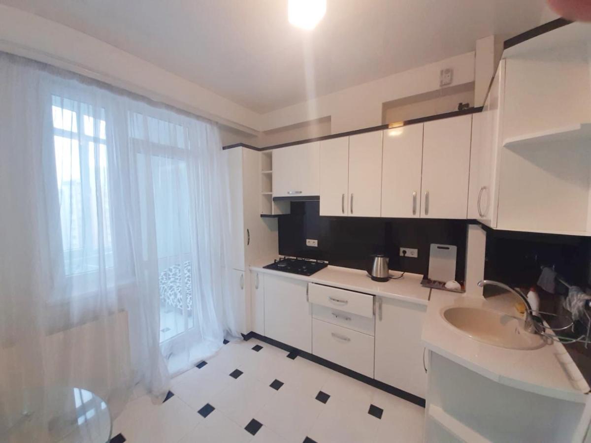 Bright Central Apartment Chişinău Esterno foto