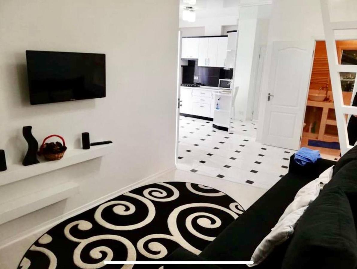Bright Central Apartment Chişinău Esterno foto